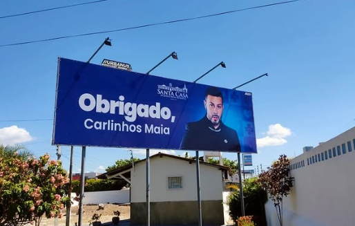 Carinhos Maia