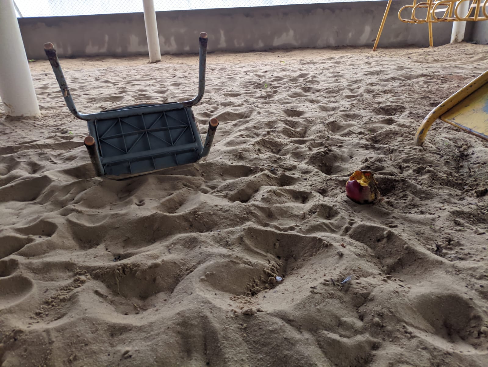 Escola invadida no Benedito Bentes